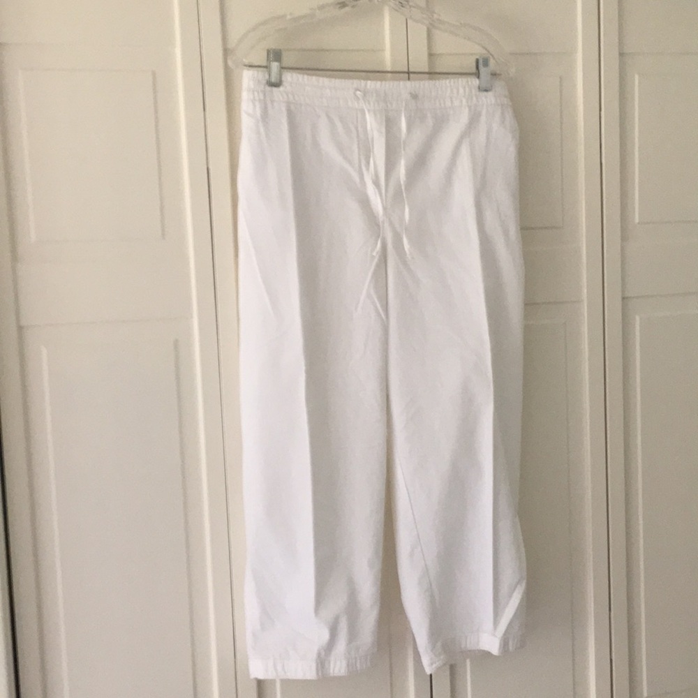 White Capri Pants